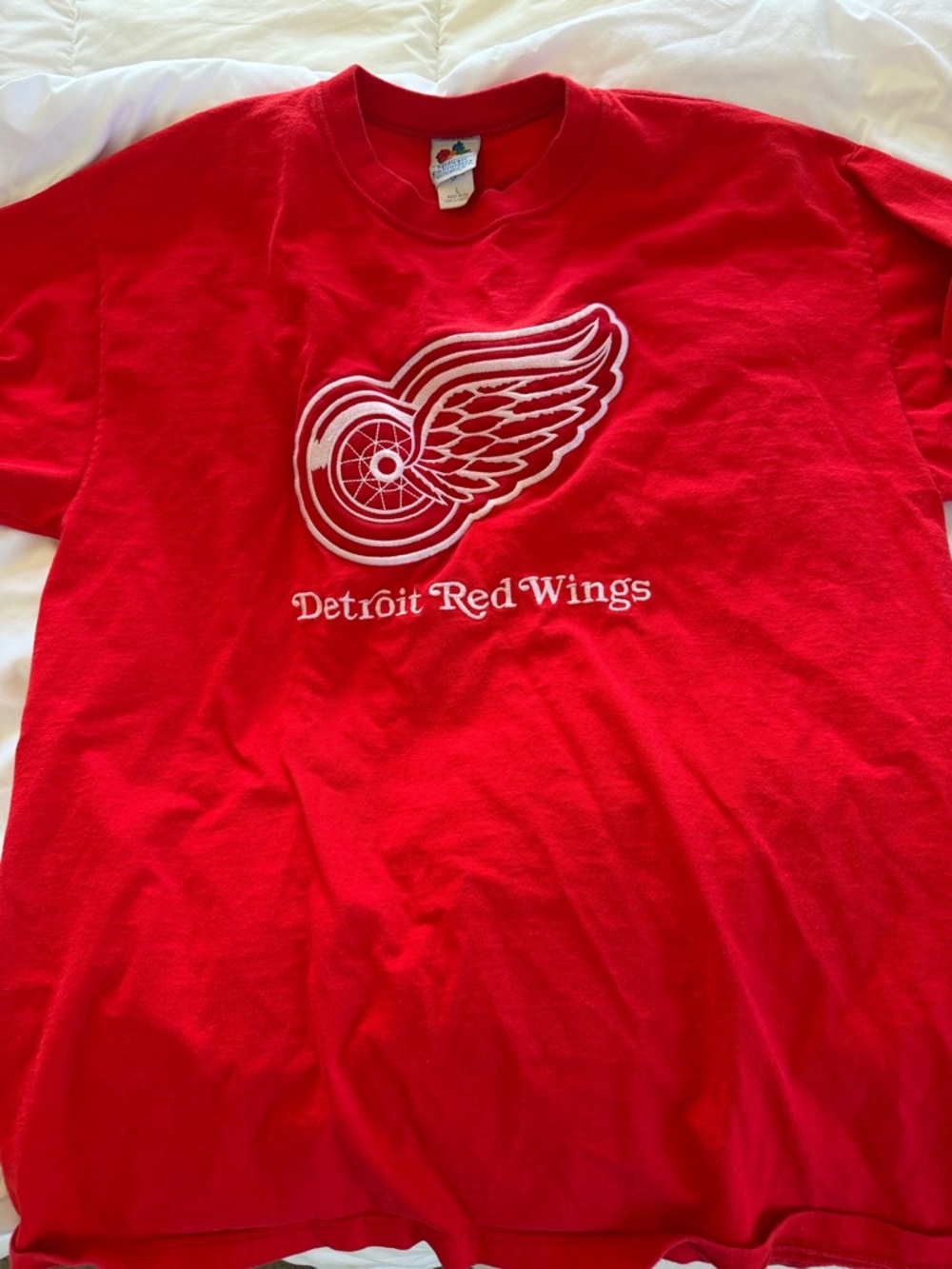 Detroit Red Wings EmbroideredTee - Red